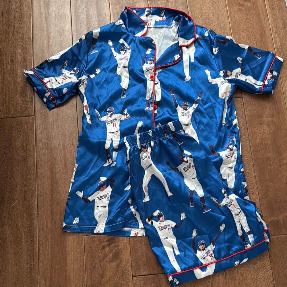 NWOT Dodger’s Print Pajama Shorts Set